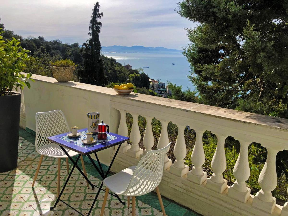 Casa Flora Bed & Breakfast Vietri sul Mare Exterior photo